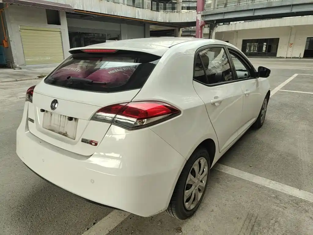 Фото 7 - MG MG5