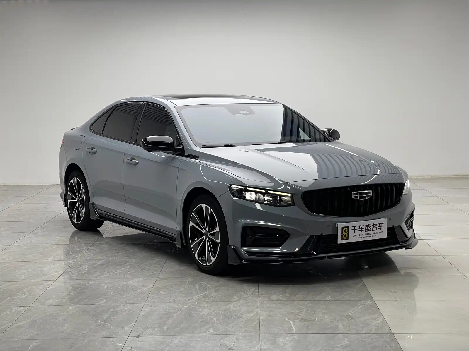 Фото 3 - Geely Preface