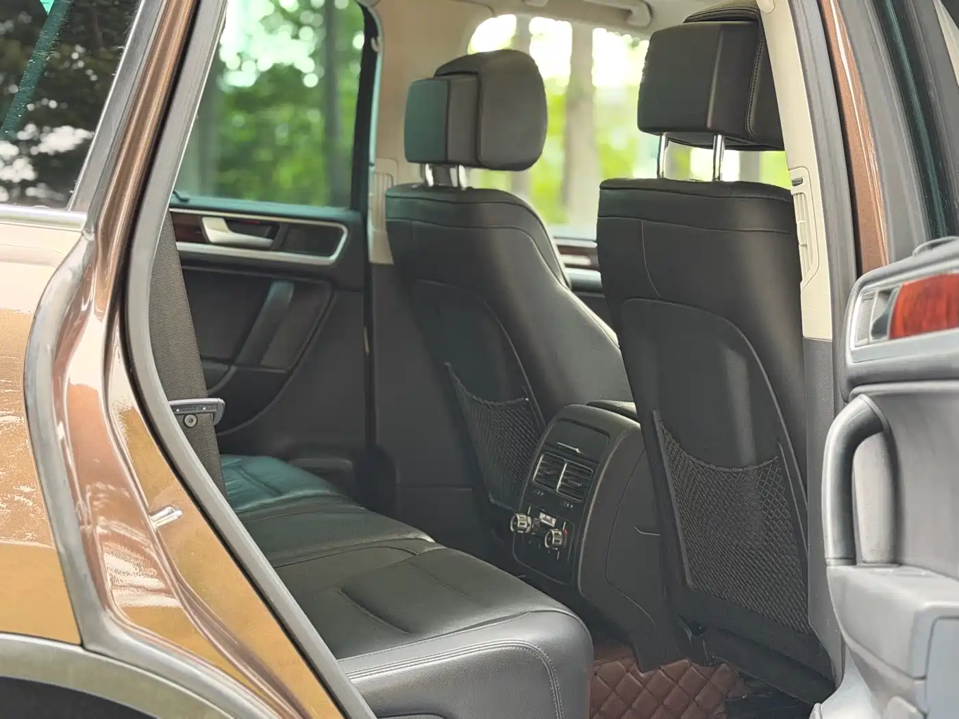 Volkswagen Touareg 2015 2011 3.0TSI Luxury
