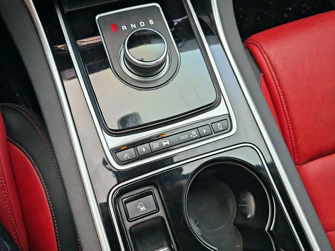 Jaguar XE 2017 2017 2.0T 200PS R-Sport
