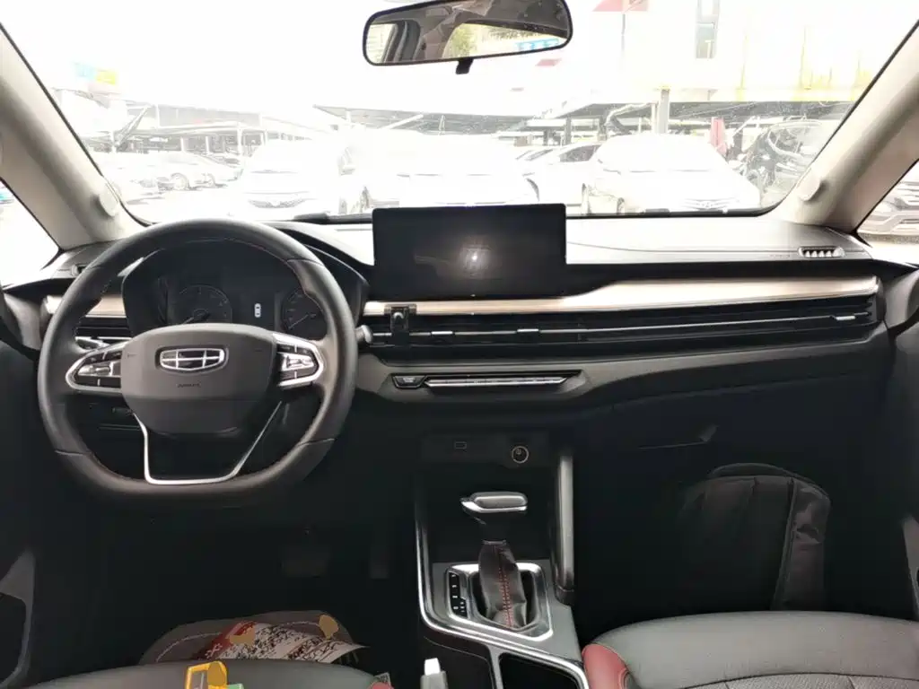 Geely Vision X3 2022 2021 PRO 1.5L CVT Premium