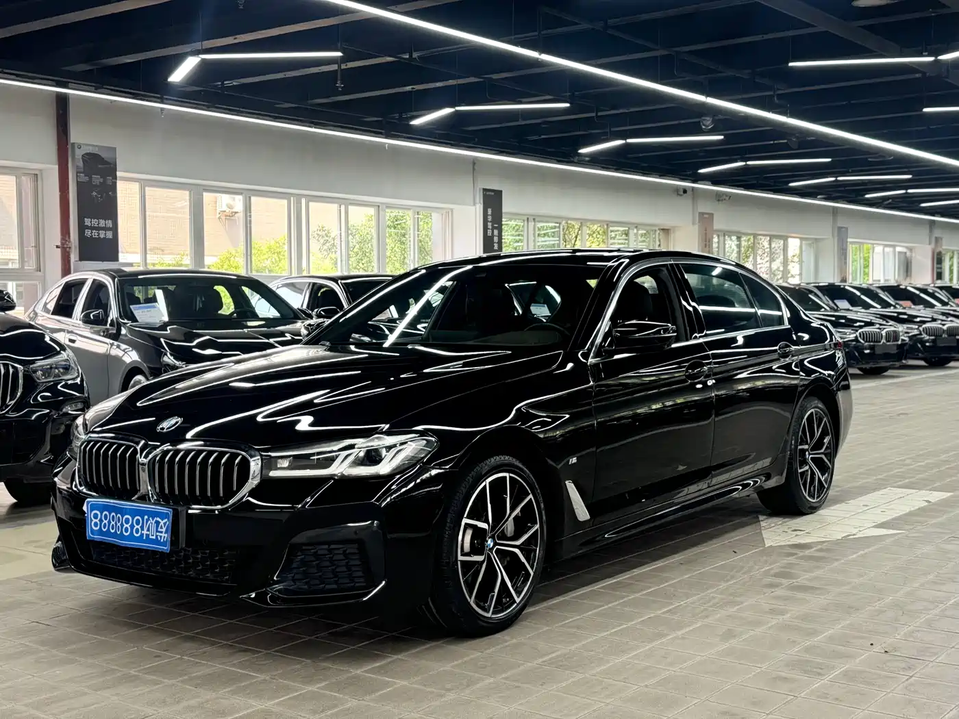 BMW 5-SERIES