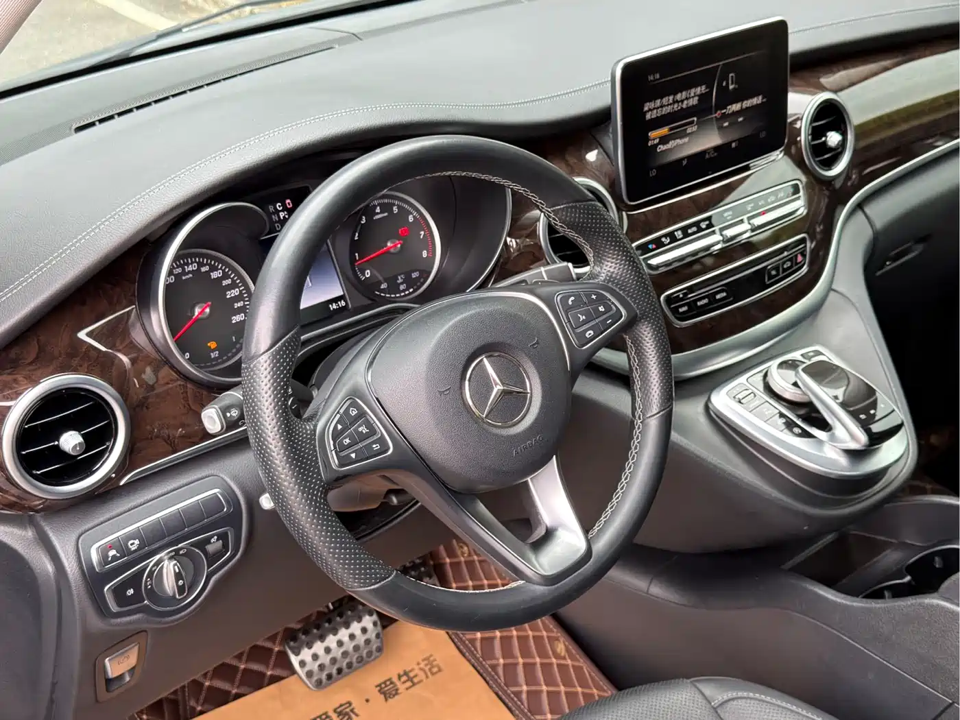Mercedes-Benz V-Class 2018 V 260 Premium Edition China V фото 19