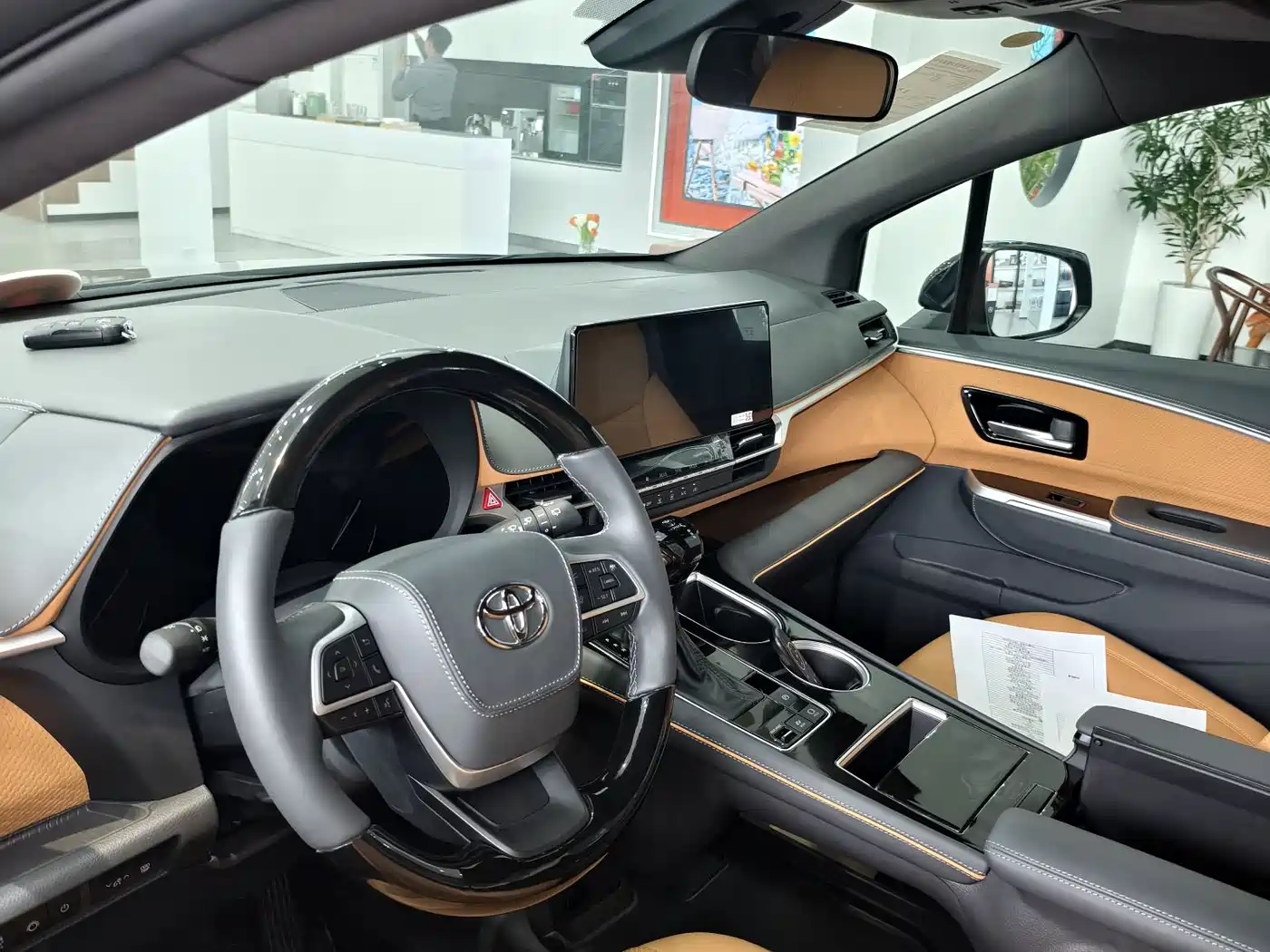 TOYOTA GREVIA