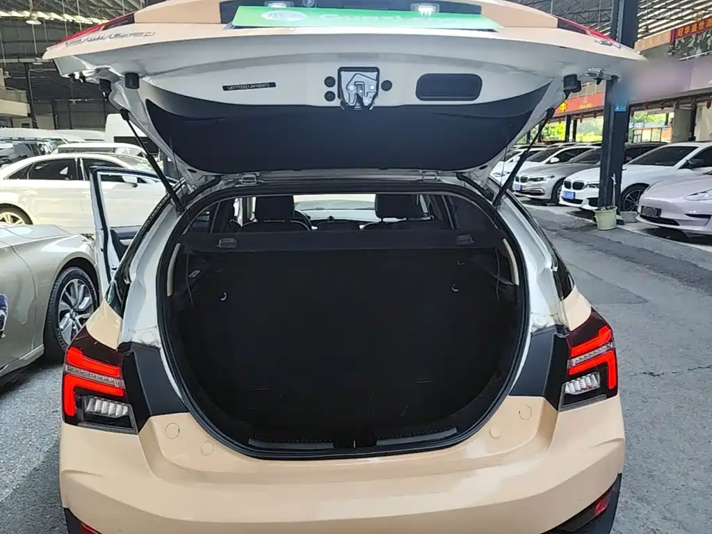 Geely Vision S1 2019 2018 1.4T CVT Sharp Edition