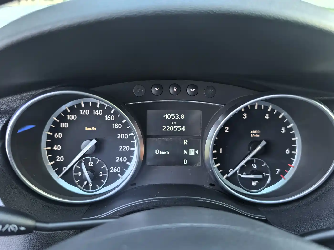 Mercedes-Benz R-Class 2017 R 320 4MATIC Business Collector's Edition фото 9