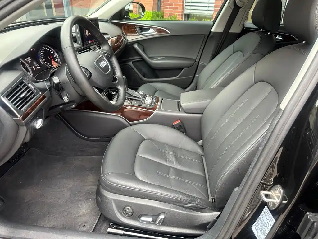 Фото 6 - Audi A6L
