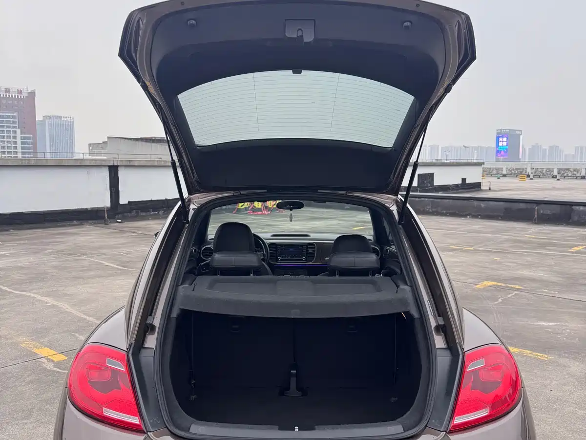 Volkswagen Beetle 2014 1.2TSI Fashion Edition фото 9