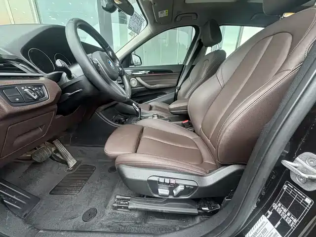 BMW X1 2022 sDrive25Li Leading — фото 3