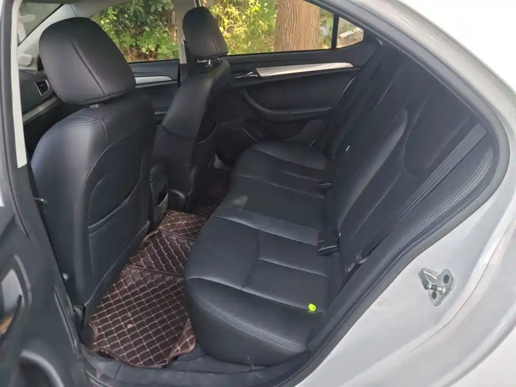 Roewe 360 2018 2018 PLUS 1.5L Automatic Exclusive Edition