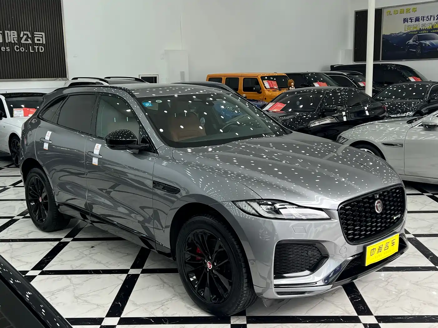 JAGUAR F PACE