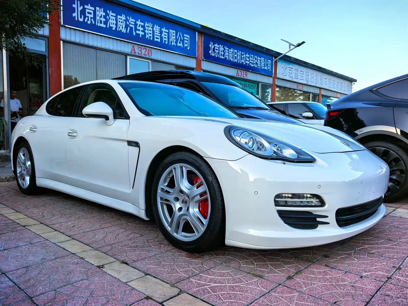 صورة 11 - Porsche Panamera