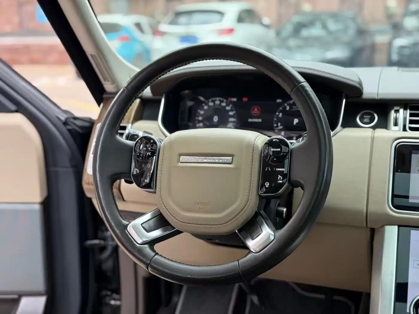Land Rover Range Rover 2018 3.0 SC V6 Vogue Heritage Edition фото 26