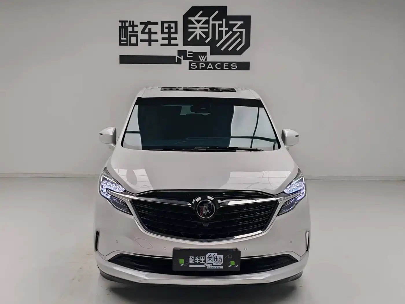Buick GL8 2021 ES Landlord 653T Premium фото 2