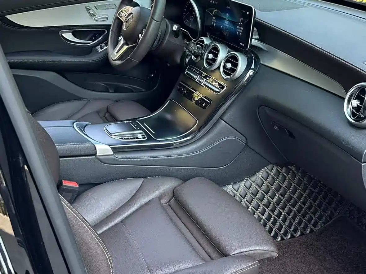 Mercedes-Benz GLC 2020 Facelift GLC 260 L 4MATIC Dynamic фото 8