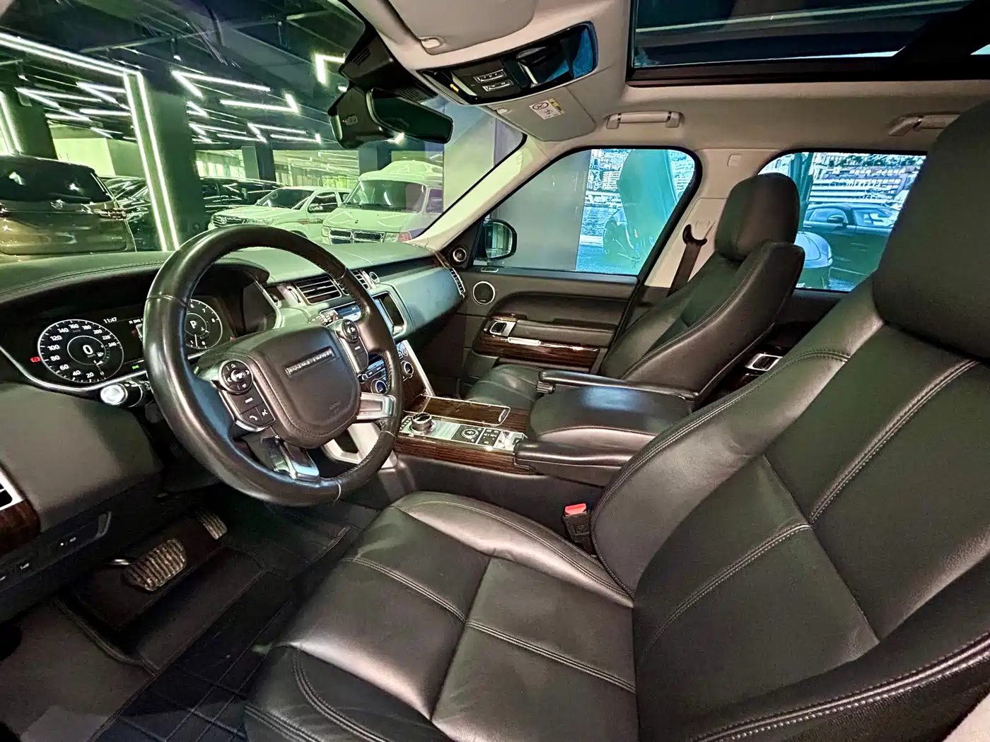 Land Rover Range Rover 2017 3.0 SC V6 Vogue фото 9