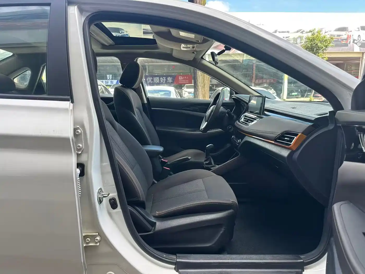 Changan Eado DT 2020 2019 1.6L Manual Relax China VI
