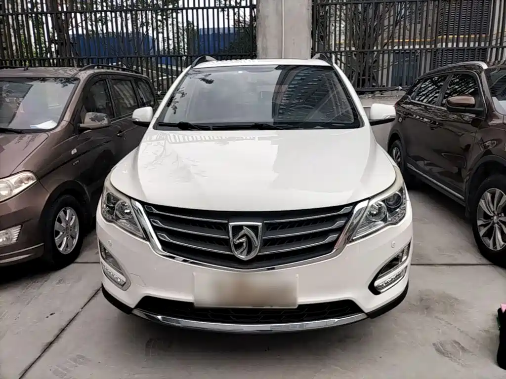 Baojun 560 2016 2016 1.8L iAMT Luxury