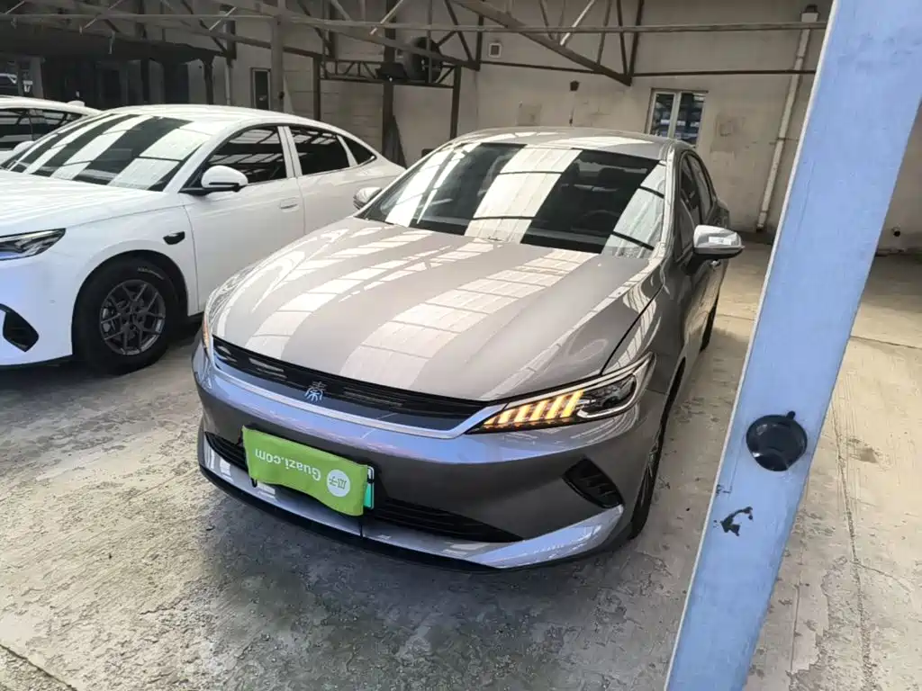 Photo 2 - BYD Qin PLUS