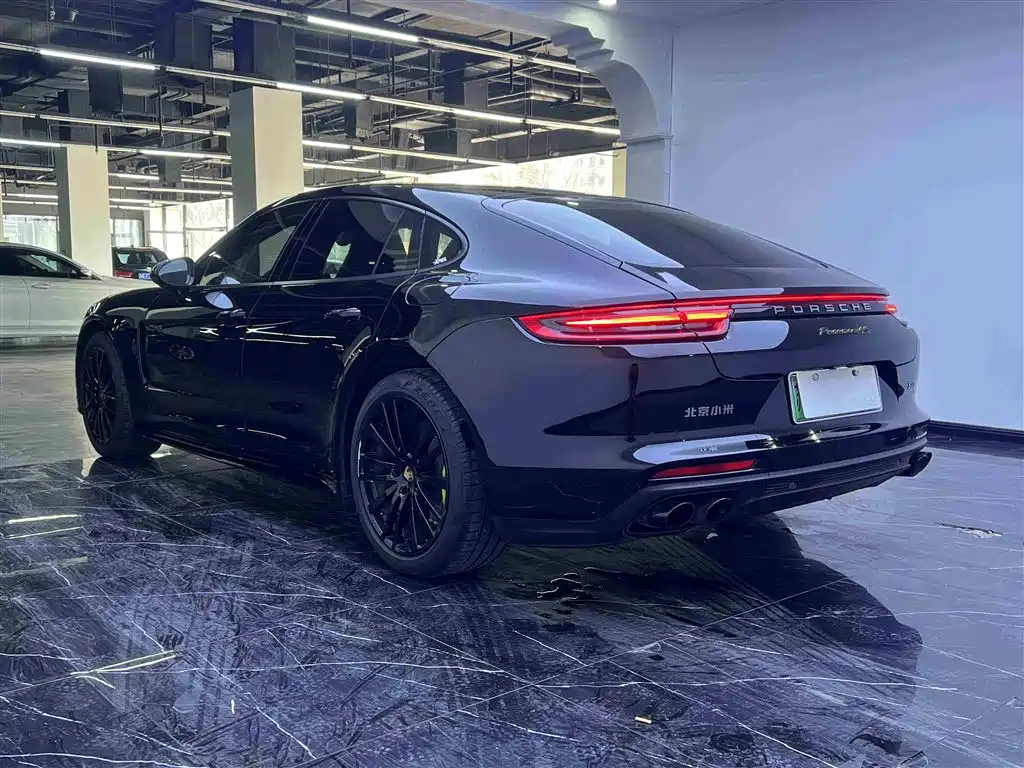PORSCHE PANAMERA NEW ENERGY