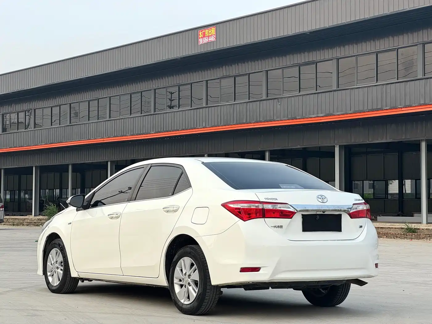 Toyota Corolla 2014 1.6L CVT GL фото 4