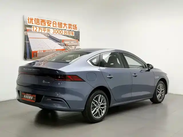 BYD Qin PLUS 2024 Glory Edition DM-i 120KM Leading — фото 2