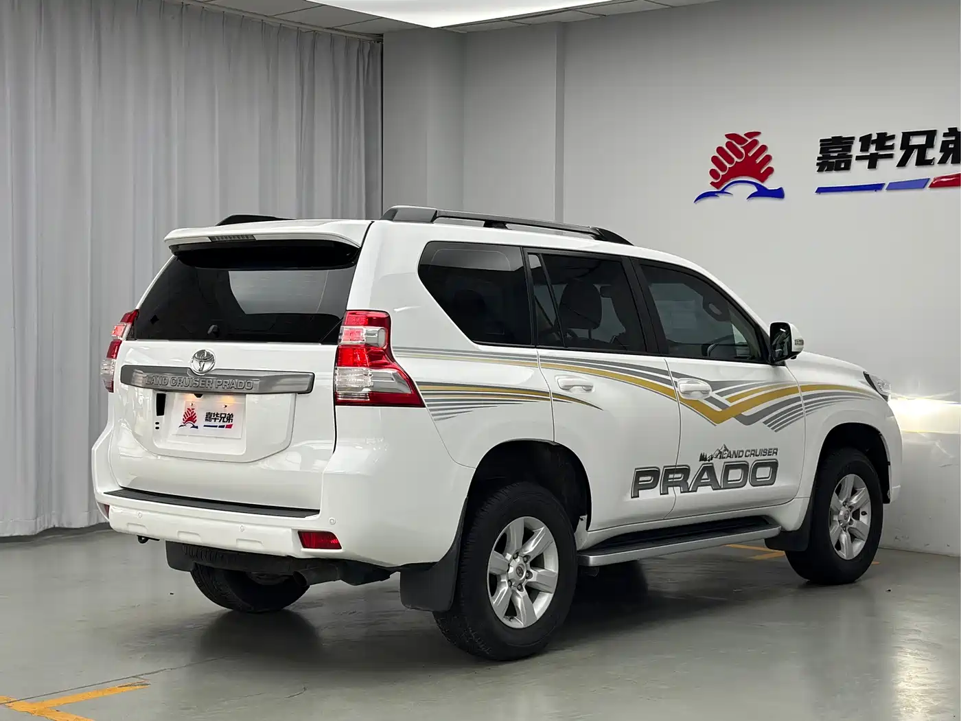 Toyota Prado 2016 3.5L Auto TX-L фото 9