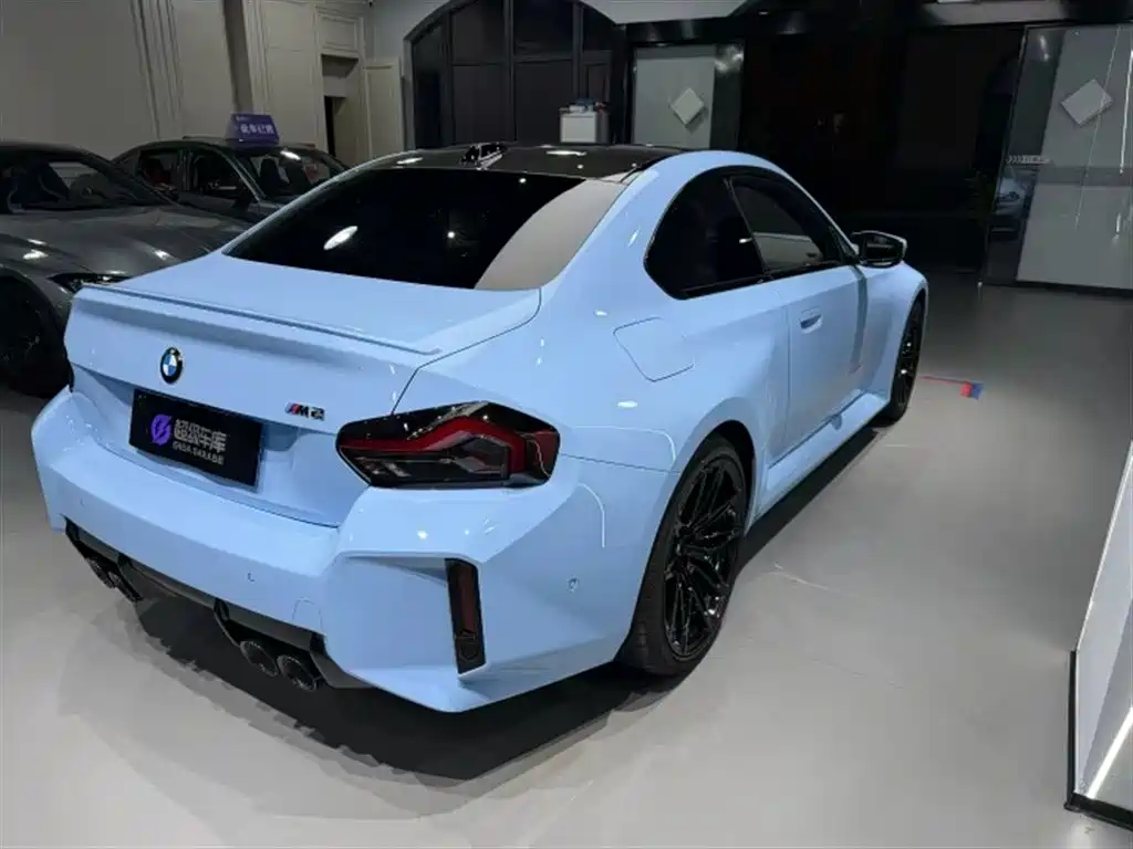 BMW M2 2024 M2 фото 6