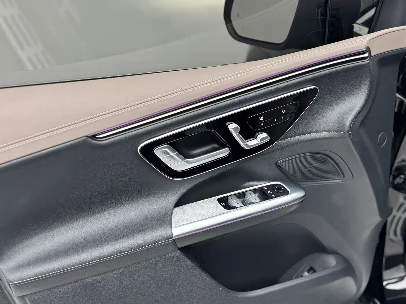 MERCEDES-BENZ EQE SUV