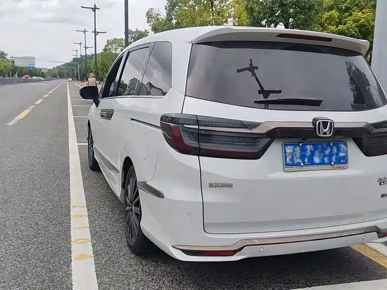 Honda Elysion 2024 2024 2.0L e:HEV Luxury Edition