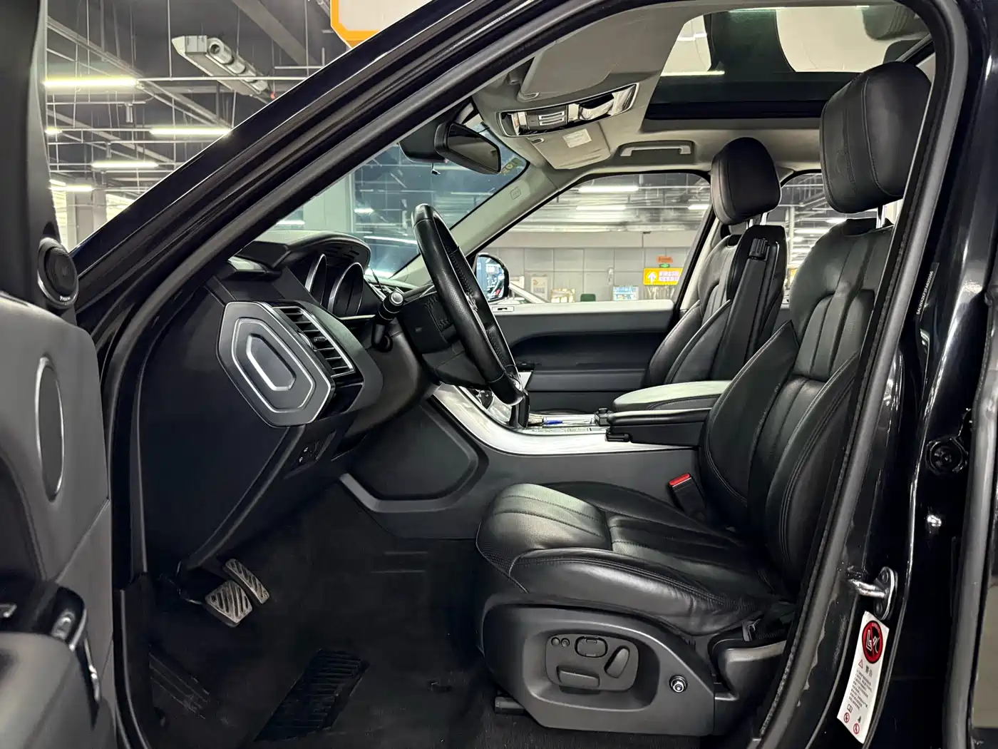 Land Rover Range Rover Sport 2016 3.0 SDV6 HSE фото 8