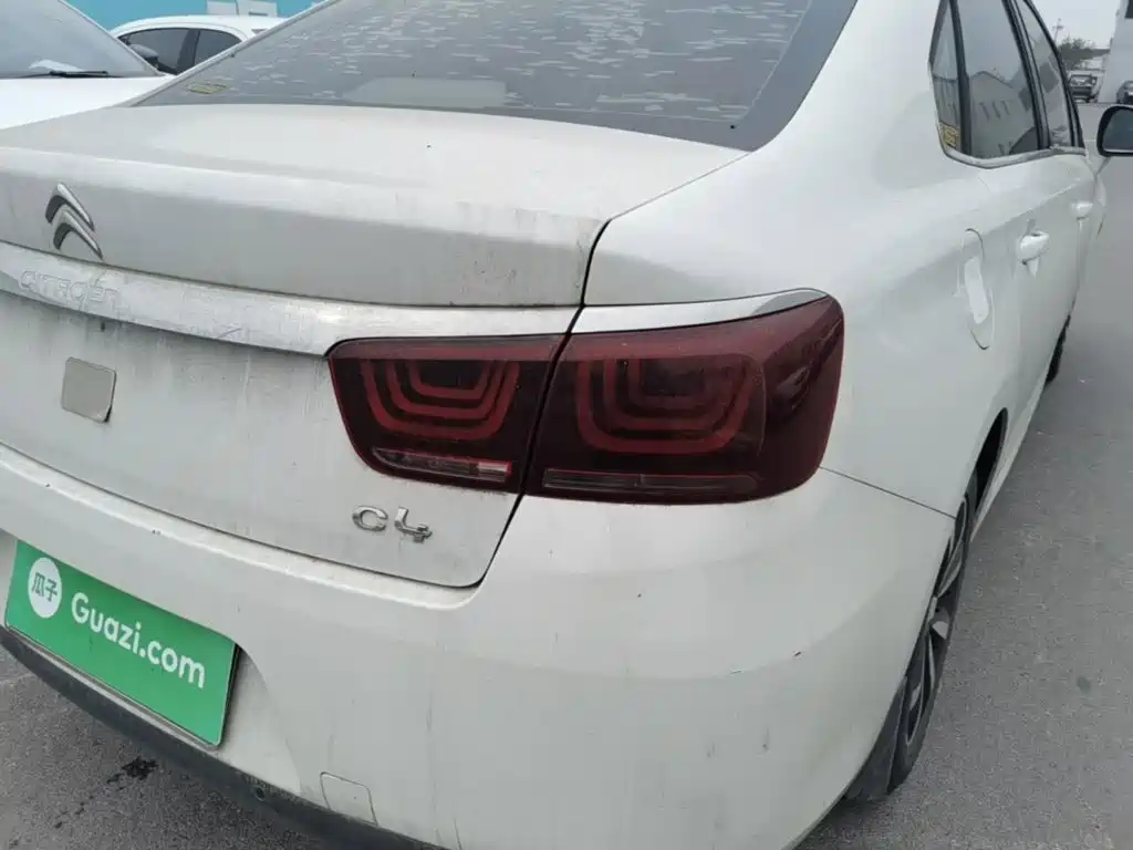 صورة 8 - Citroën C4 C-Quatre