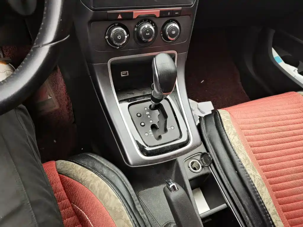 صورة 14 - Citroën C4 C-Quatre