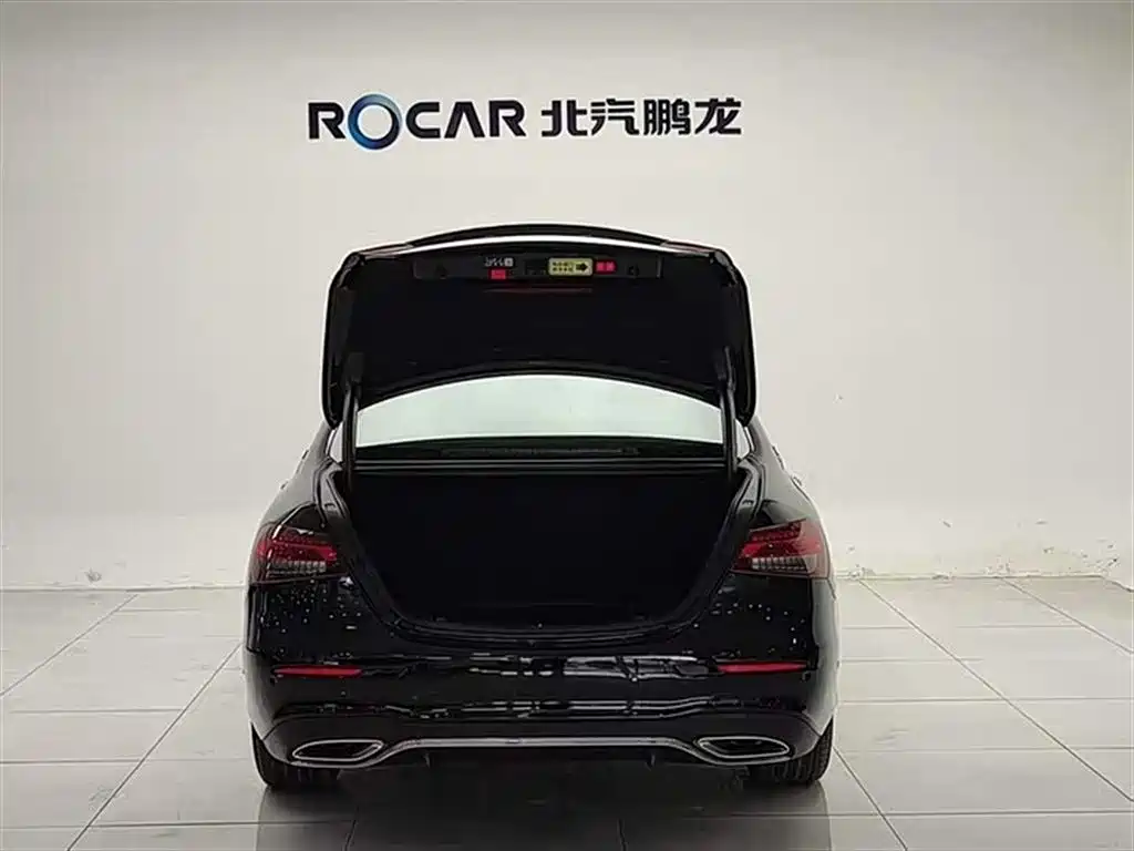 Mercedes-Benz E-Class 2023 E 300 L Sport Luxury фото 5