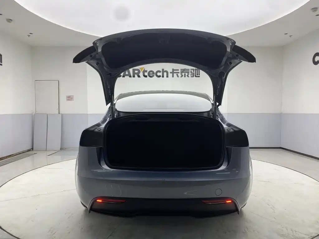 2026 Tesla Model 3