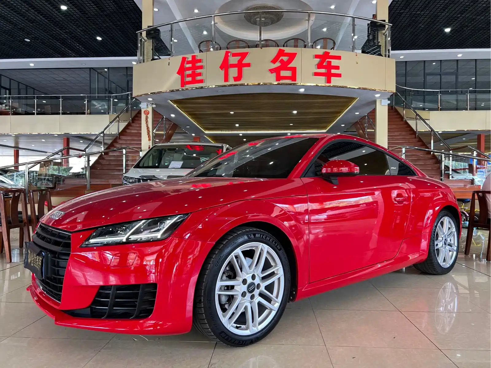 Фото 1 - Audi TT
