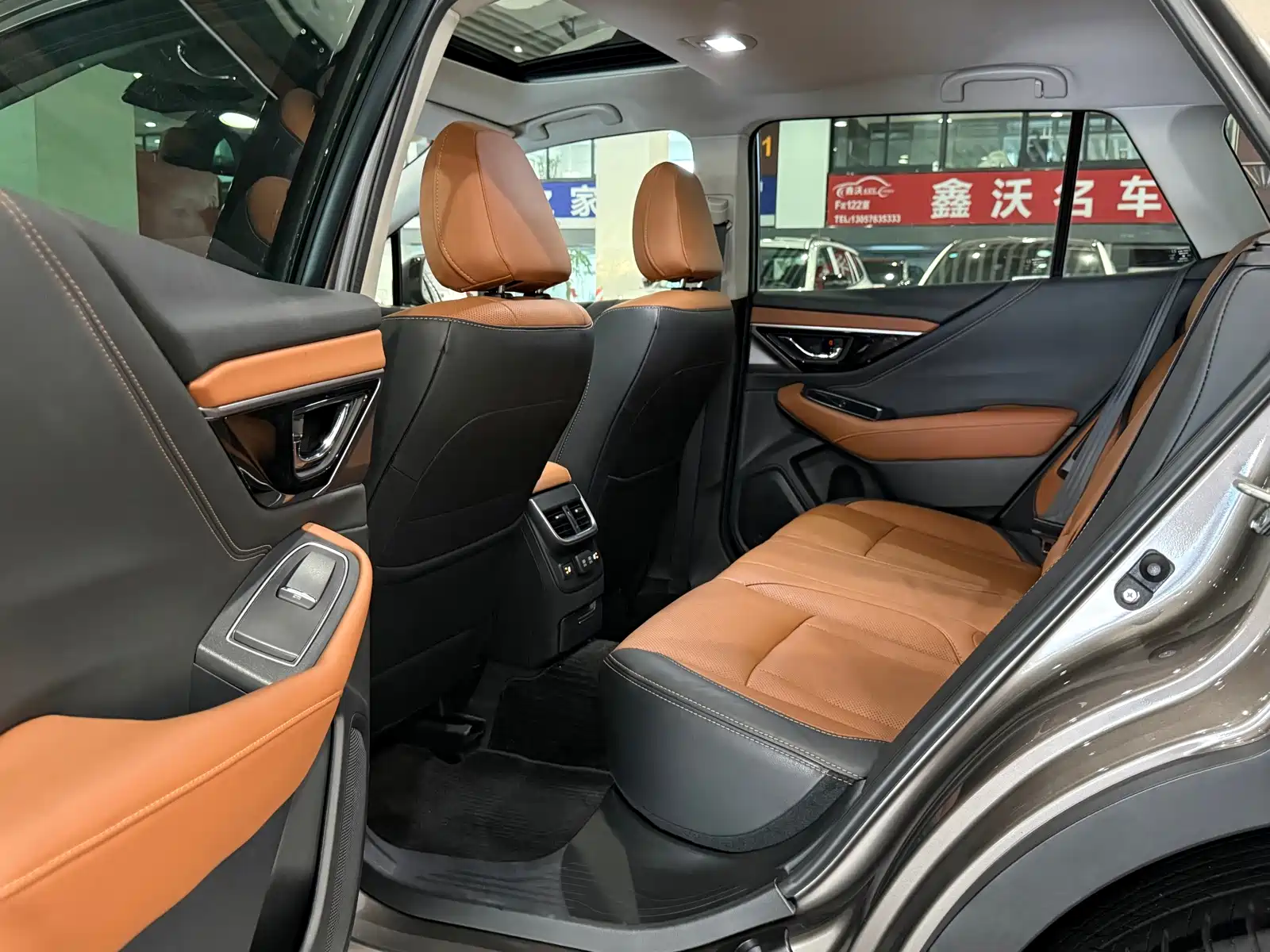 Фото 8 - Subaru Outback