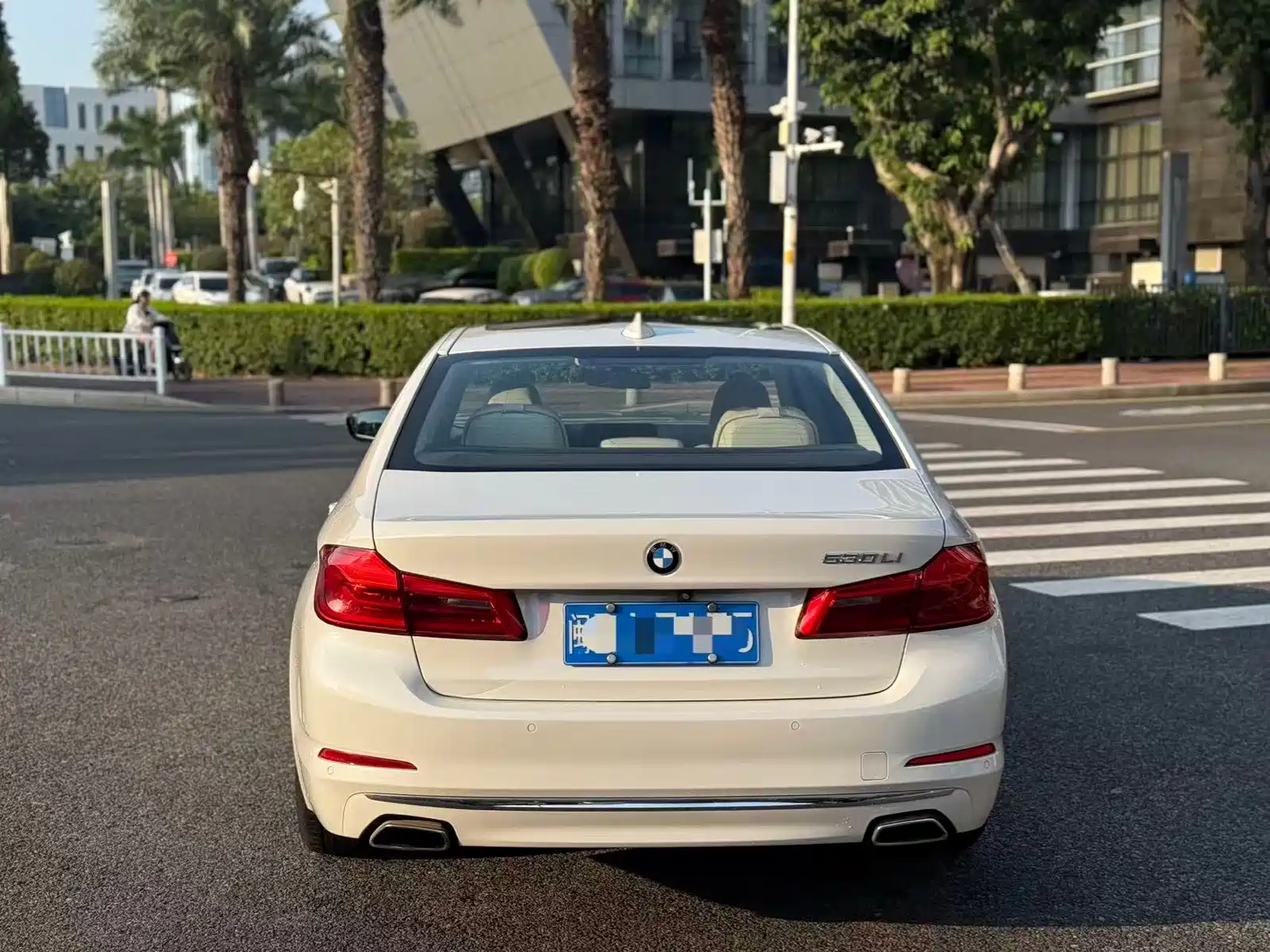صورة 8 - BMW 5 Series