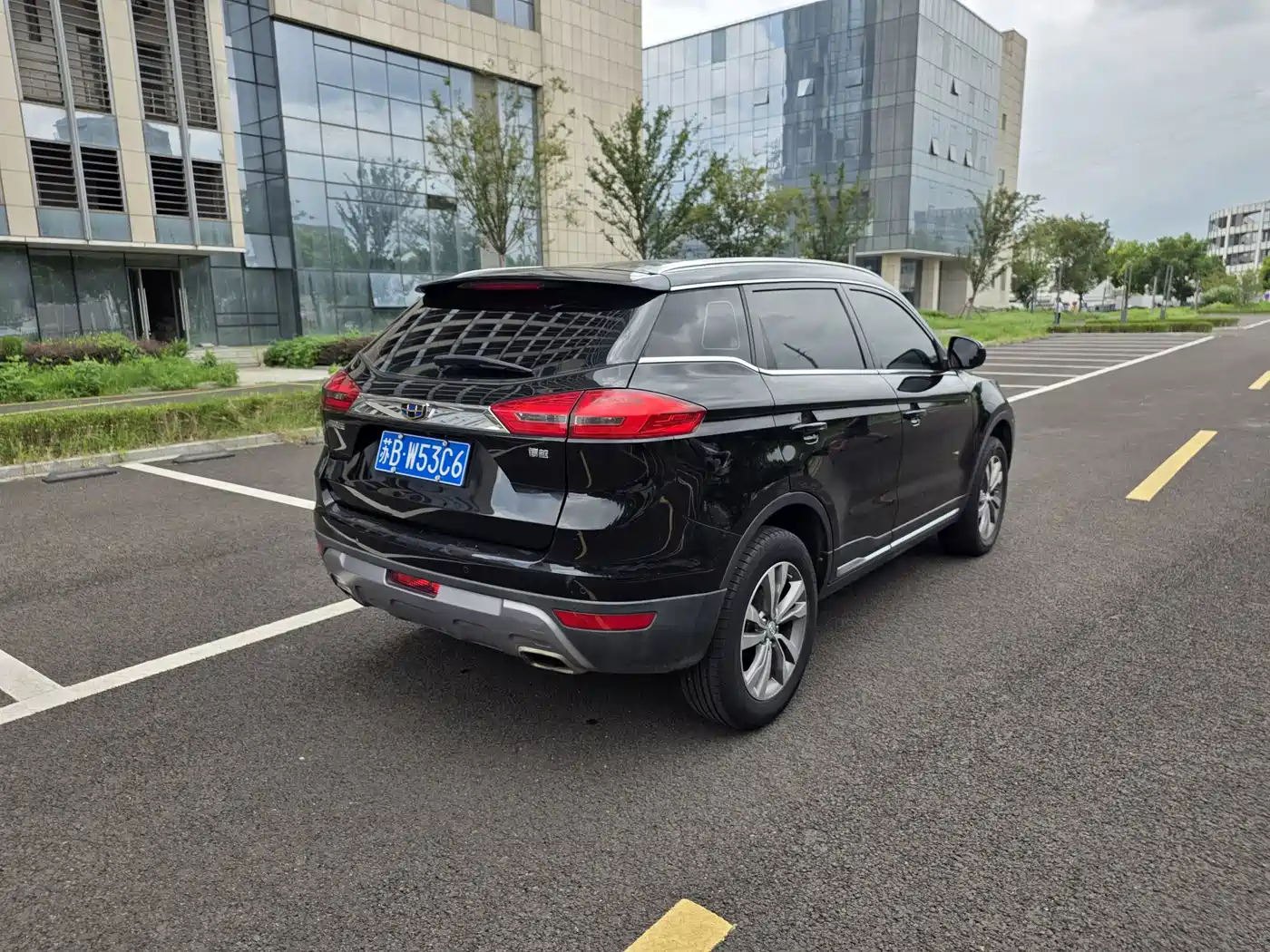 Фото 4 - Geely Boyue