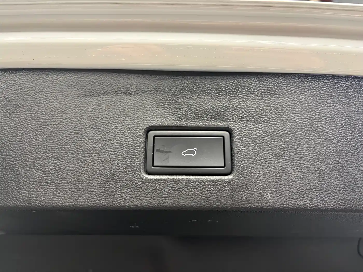 VOLKSWAGEN T ROC EXPLORING SONGS