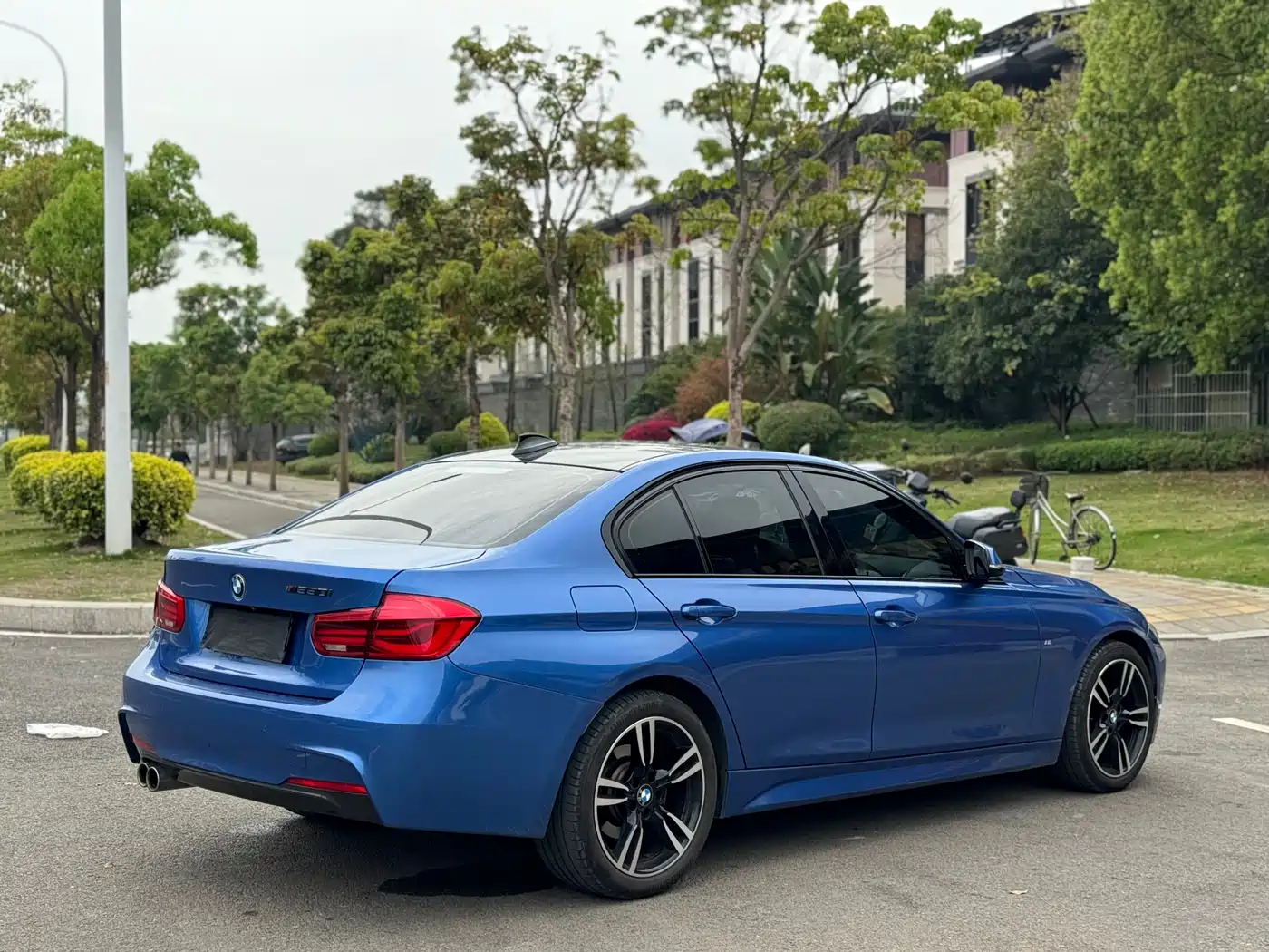 BMW 3 Series 2018 320i M Sport Package фото 15