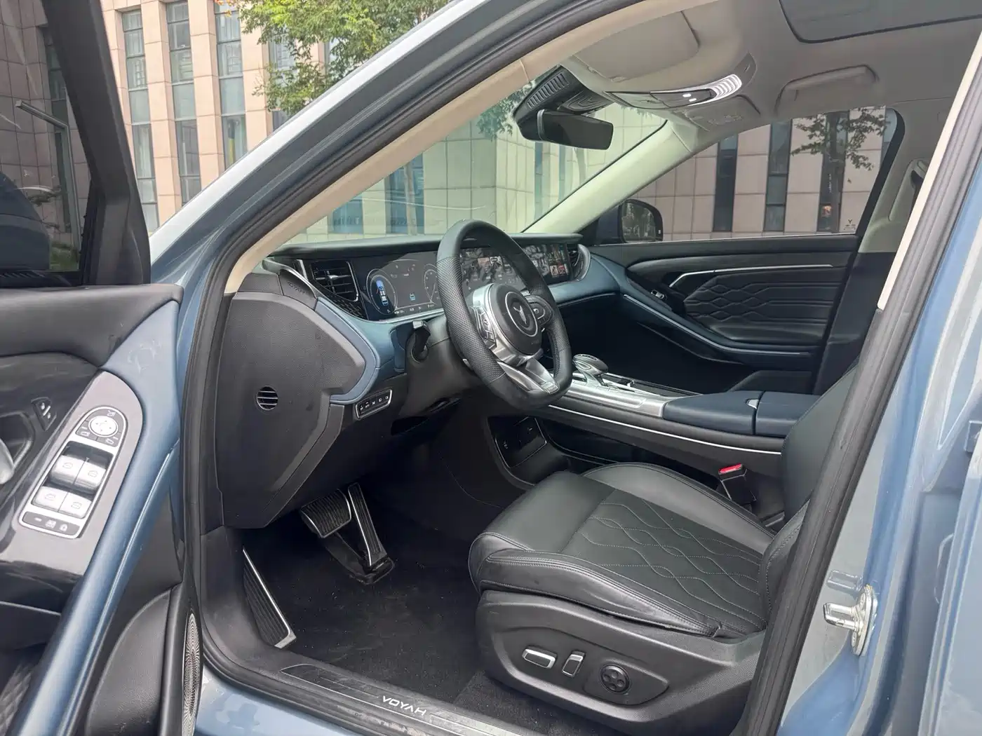 Voyah Auto VOYAH FREE 2022 2021 AWD Standard Pure Electric Exclusive Luxury Package