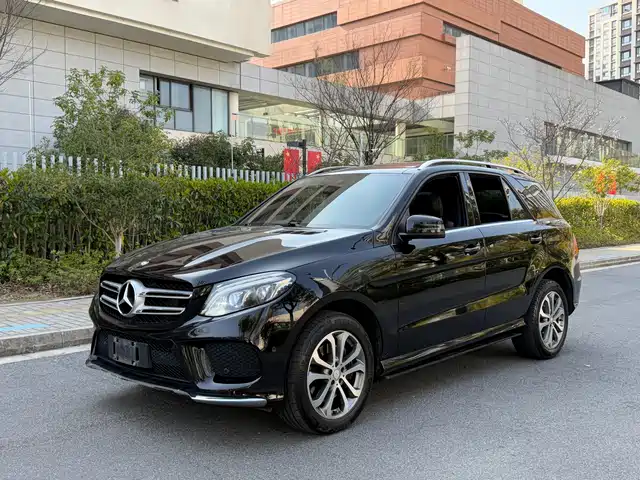 MERCEDES-BENZ GLE