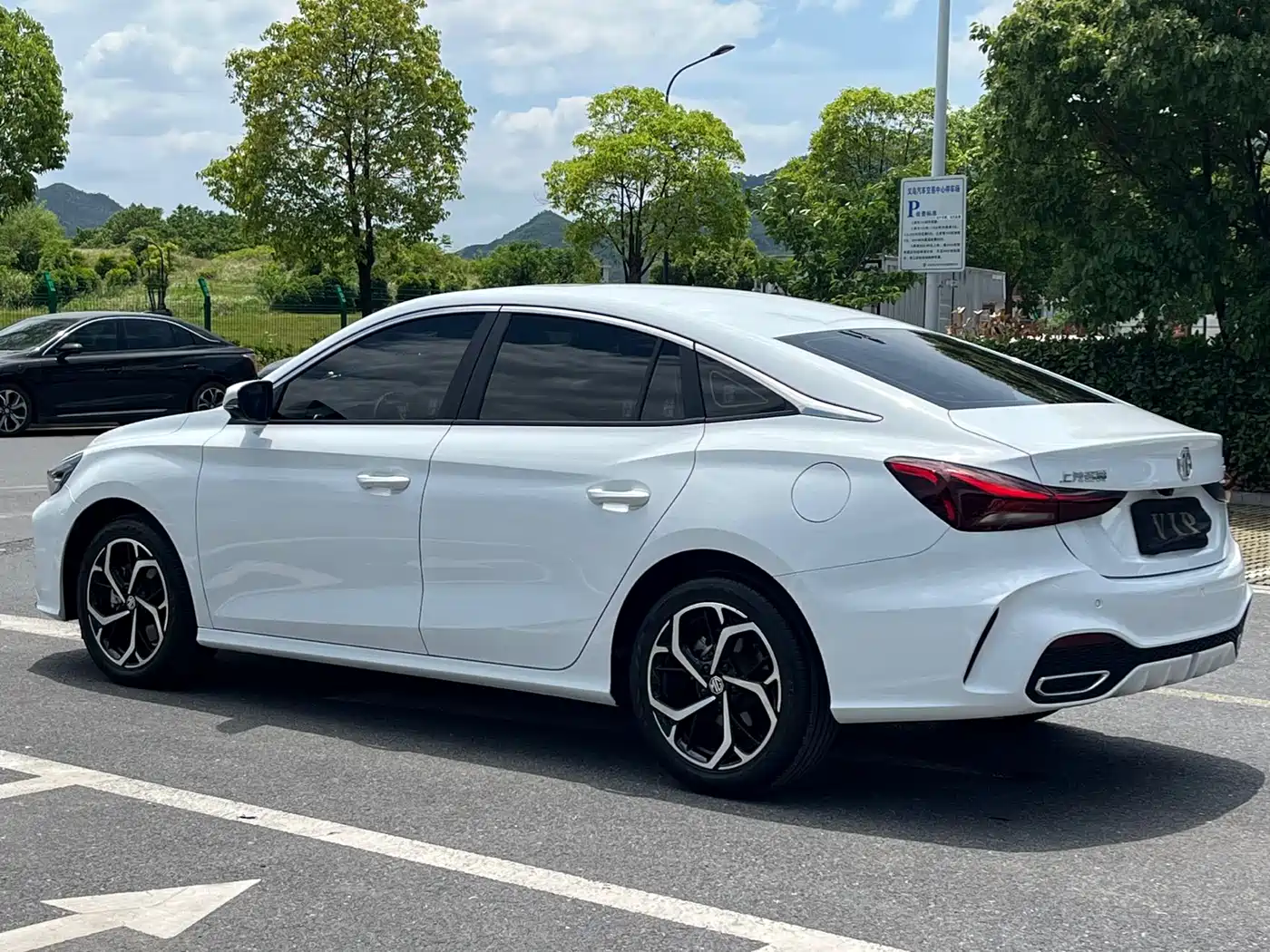 MG MG5 2025 2023 300TGI DCT Flagship Edition