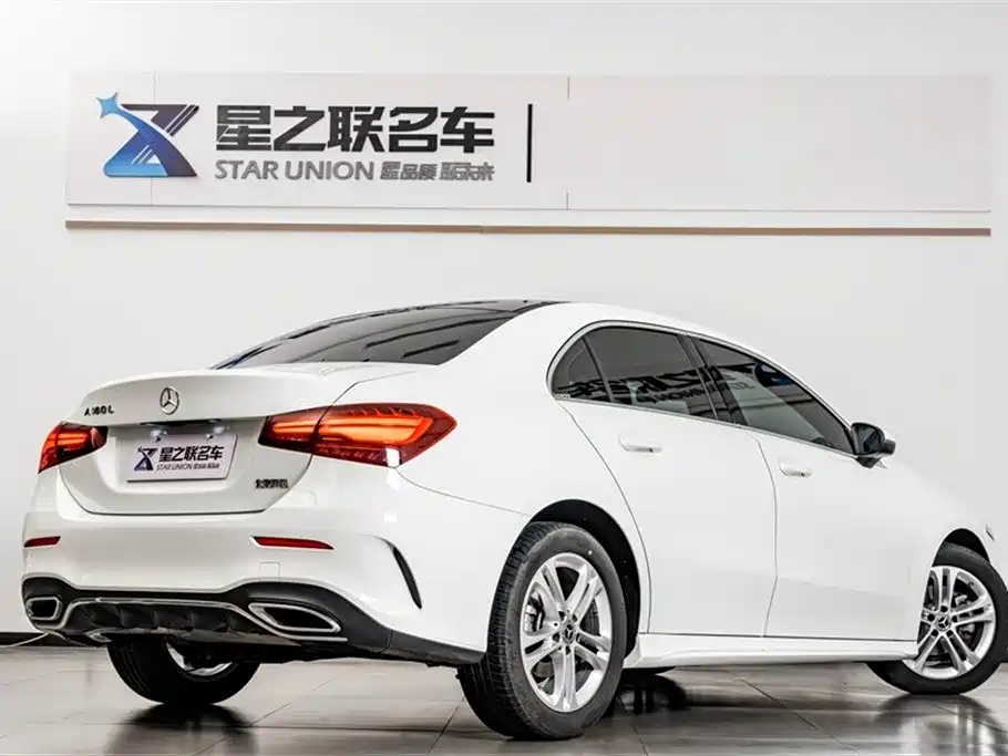 Mercedes-Benz A-Class 2024 Facelift A 180 L фото 7