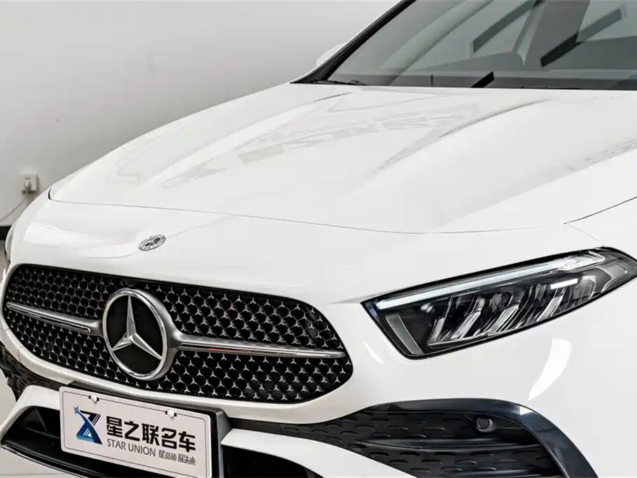 Mercedes-Benz A-Class 2024 Facelift A 180 L фото 4