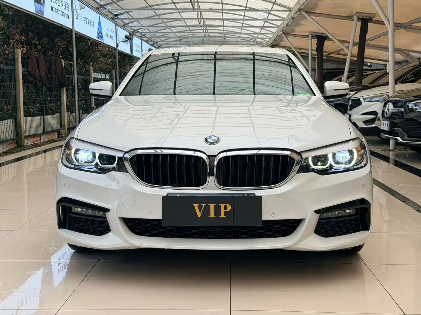 BMW 5 Series 2019 525Li M Sport Package фото 2