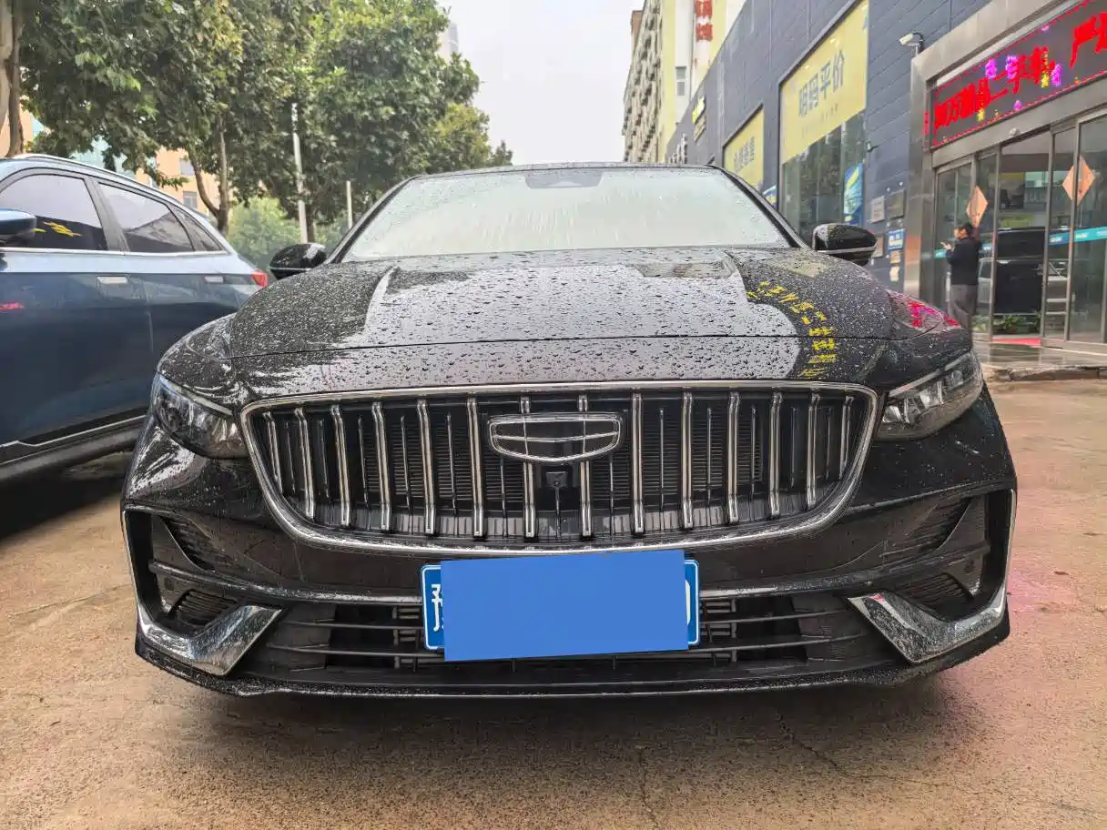 Фото 2 - Geely Preface