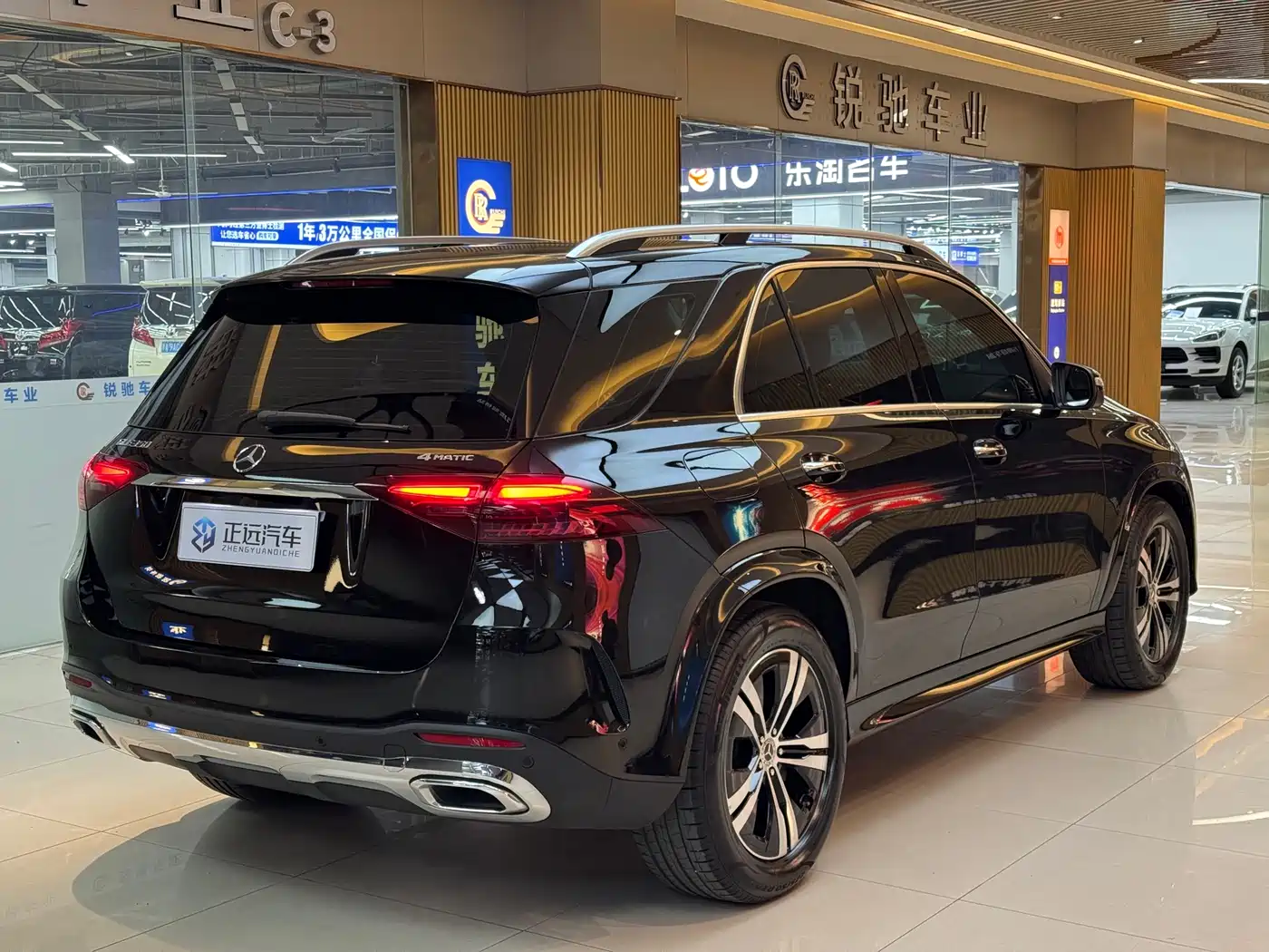 Mercedes-Benz GLE 2024 GLE 350 4MATIC Fashion фото 5