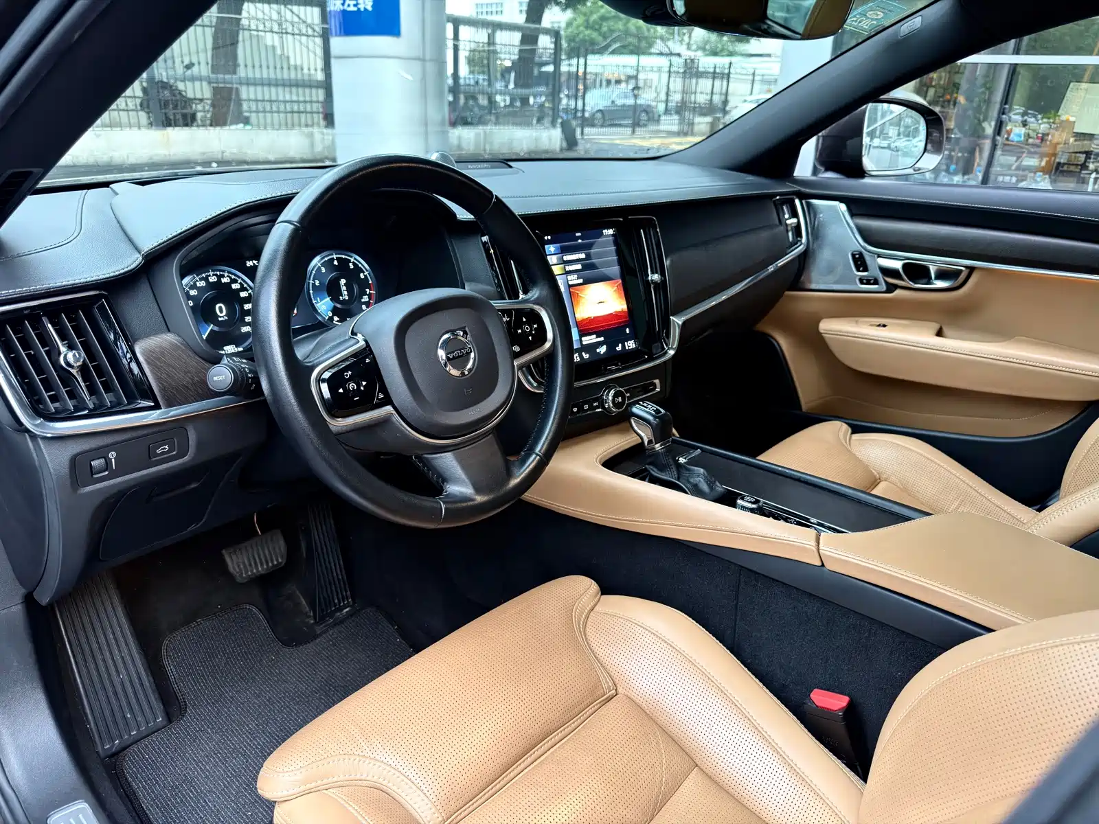 Фото 7 - Volvo V90